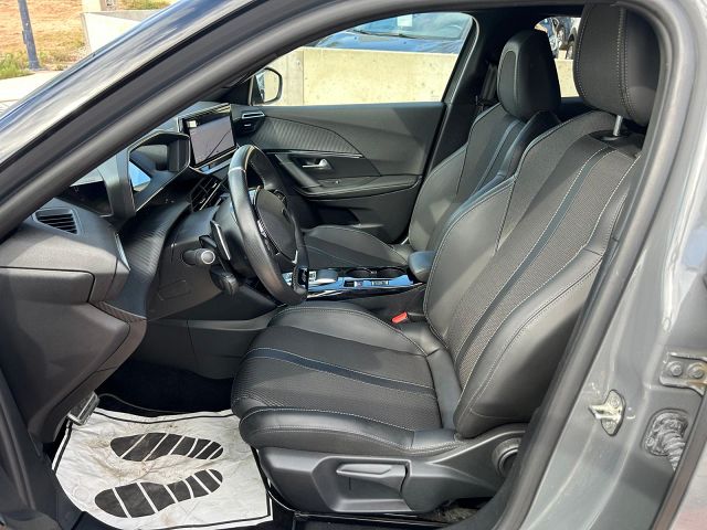 PEUGEOT 2008 GT 1.2 E-THP AUTO SPANISH LHD IN SPAIN ONLY 6000 MILES SUPERB 2024